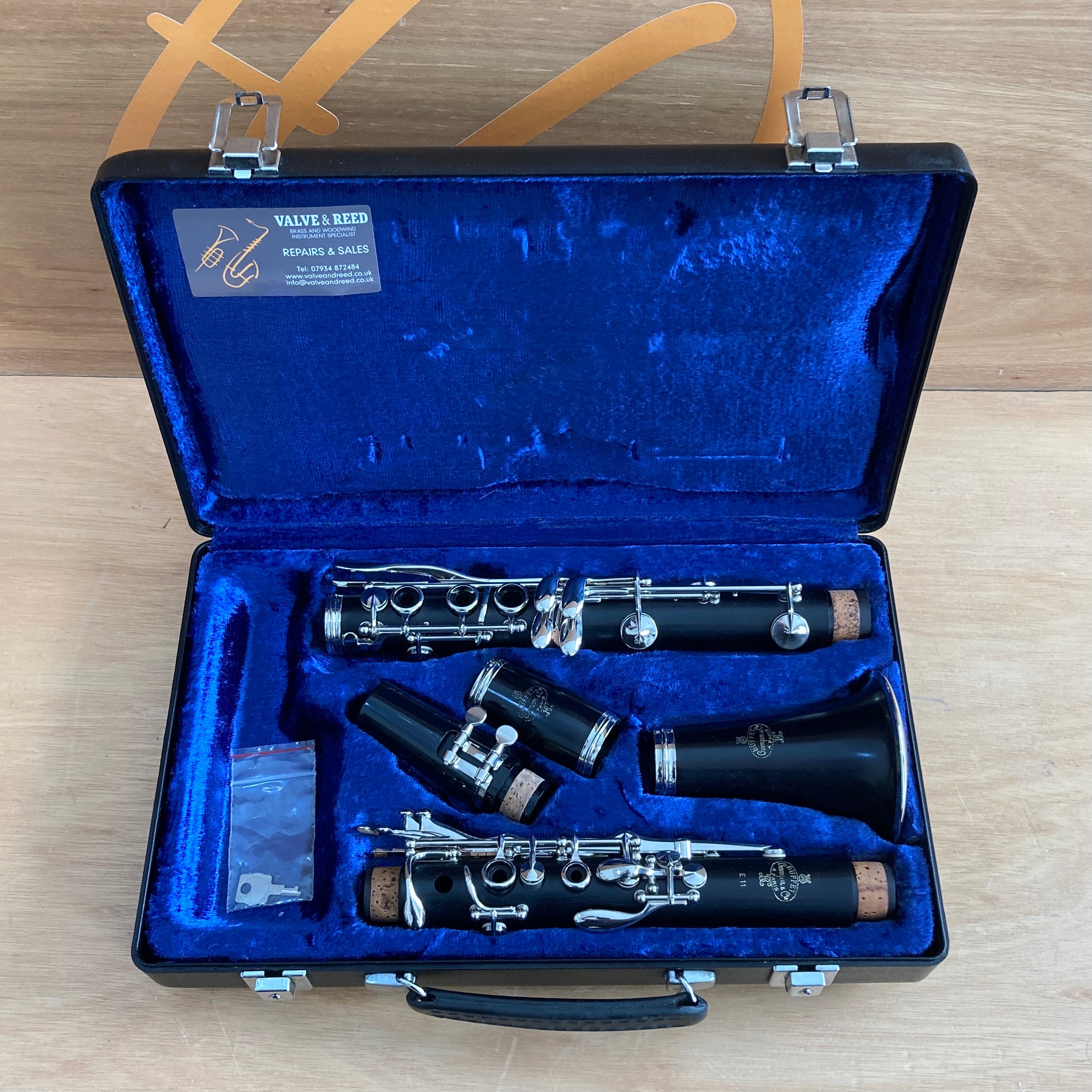 Buffet E11 Bb Clarinet valveandreed